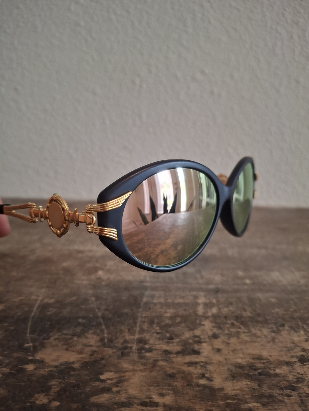 Vintage Women's Caviar Collection Matte Black Polarized Sunglasses Gold